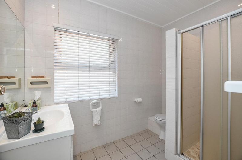 6 Bedroom Property for Sale in Welgemoed Western Cape